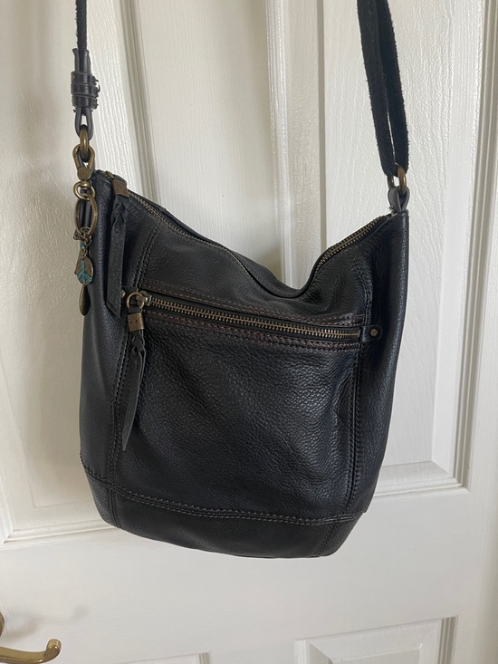 The Sak Handbags - The Sak Black Pebbled Leather Crossbody with Zip Pocket